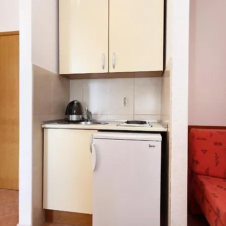 10027d Apartment *